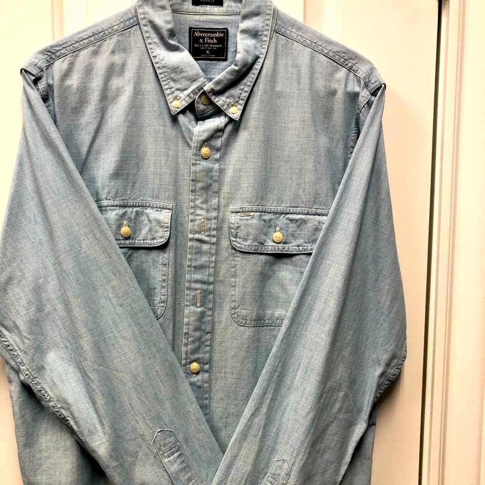 Men’s long sleeve shirt: chambray